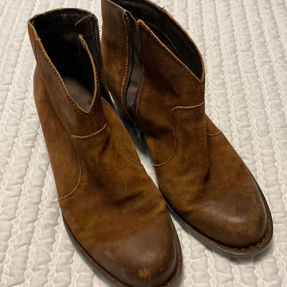 Born boots
